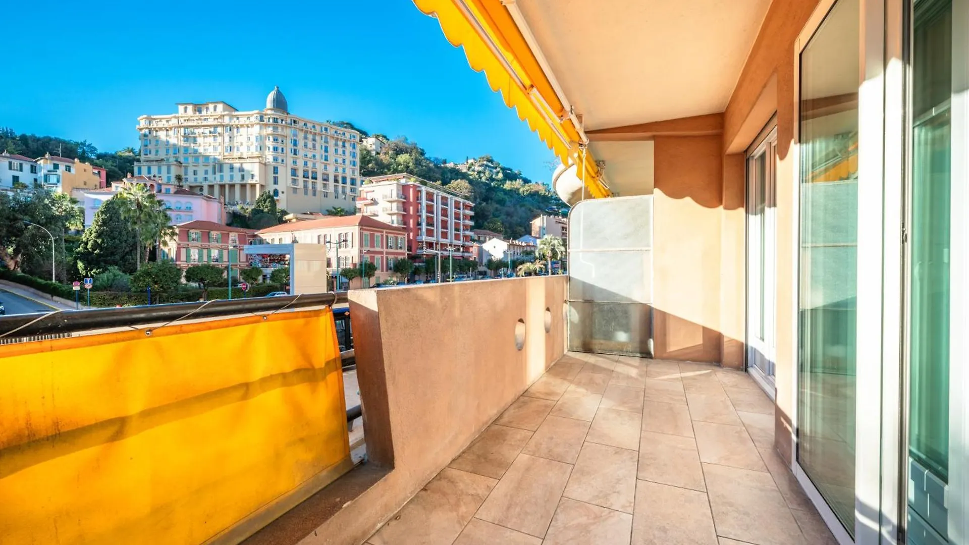 Castel 2 Studio Renove Au Centre Ville De Menton Gare Sncf