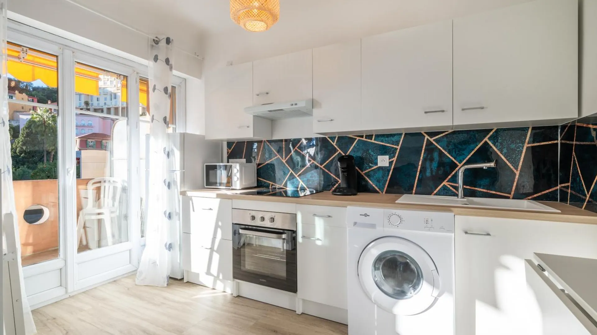 Apartment Castel 2 Studio Renove Au Centre Ville De Menton Gare Sncf